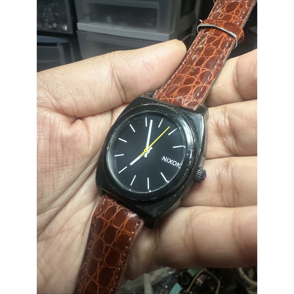 Working Nixon 40mm Men's Minimal The Time Teller P Black Watch Dial Rare - Picture 2 of 11